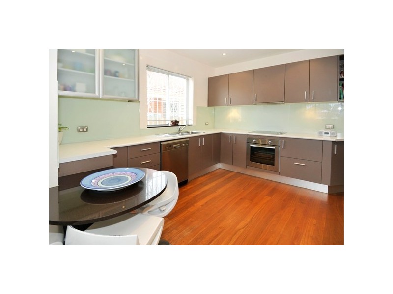 38 Burke St, Chifley NSW 2036