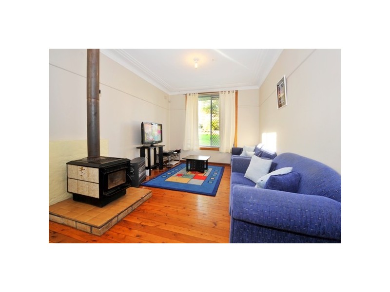 54 Mawson Pde, Chifley NSW 2036