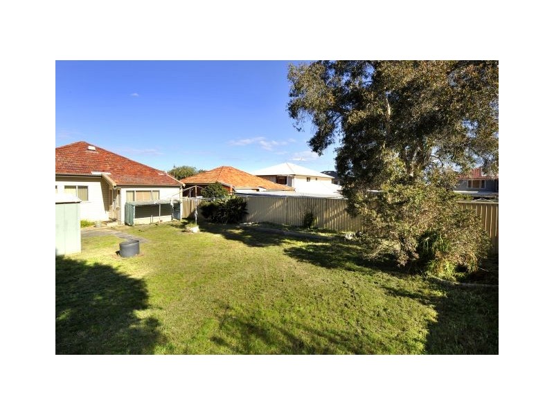 34 Eyre Street, Chifley NSW 2036