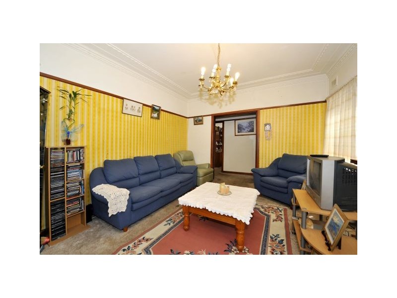 41 Trevelyan Street, Botany NSW 2019
