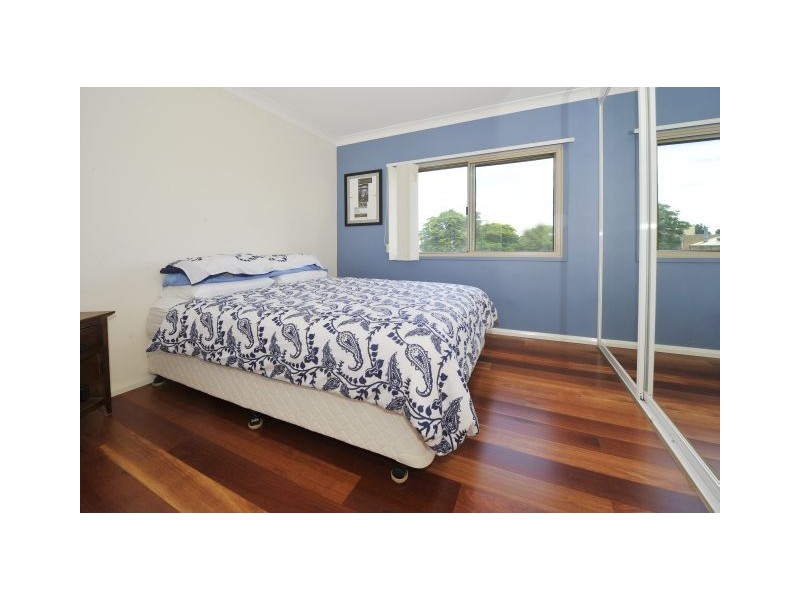 13/8 Macintosh Street, Mascot NSW 2020