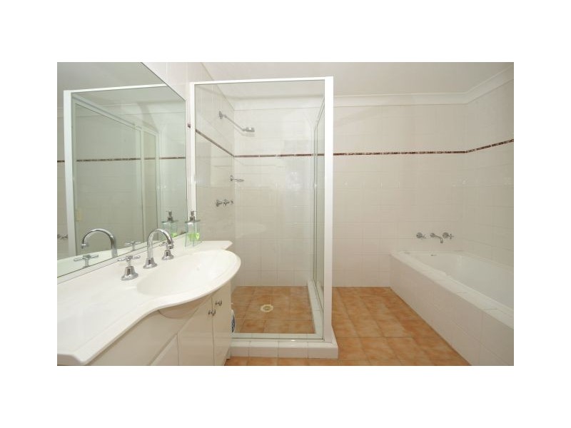 13/8 Macintosh Street, Mascot NSW 2020