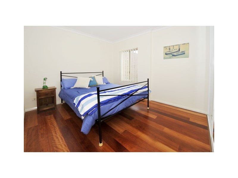 13/8 Macintosh Street, Mascot NSW 2020