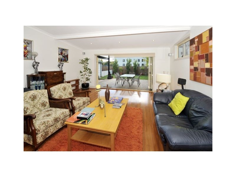 32 Chelmsford Avenue, Botany NSW 2019