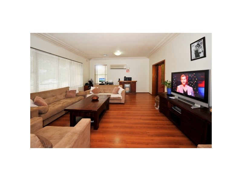 22 Dover Road, Botany NSW 2019