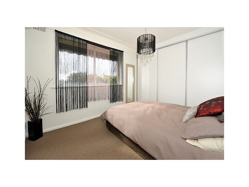 33 Forrest Street, Chifley NSW 2036