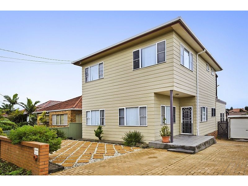 9 Hume street, Chifley NSW 2036