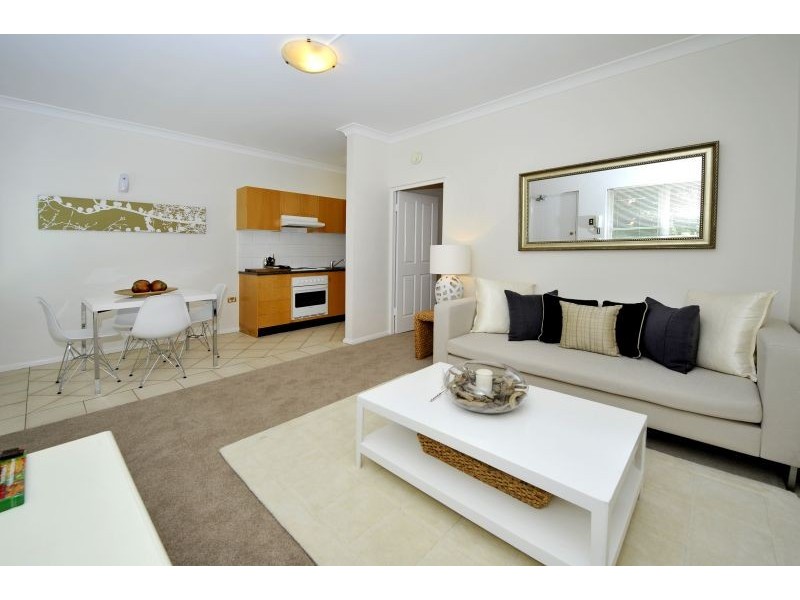 2/27 Berwick Street, Coogee NSW 2034