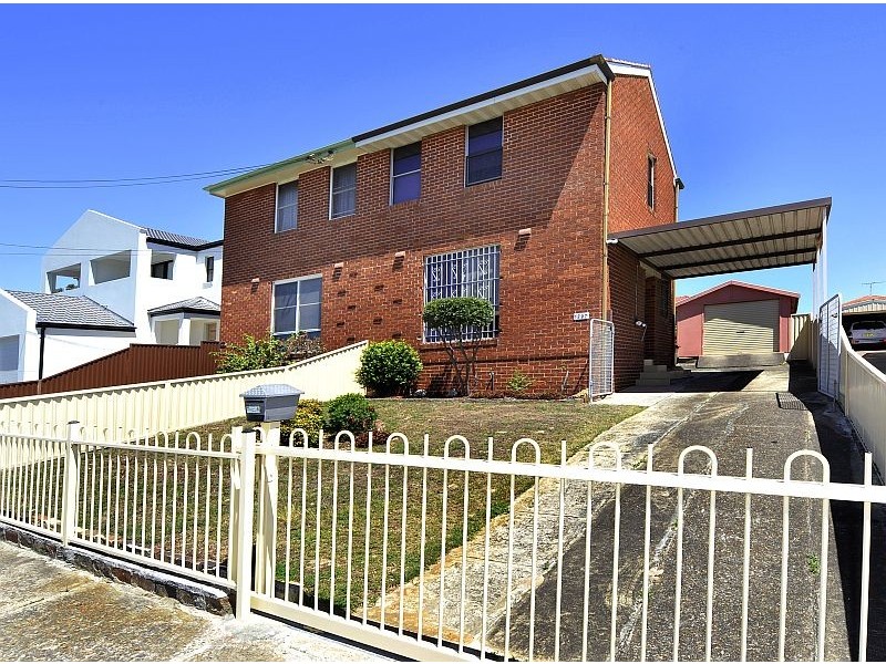 1297 Anzac Parade, Chifley NSW 2036