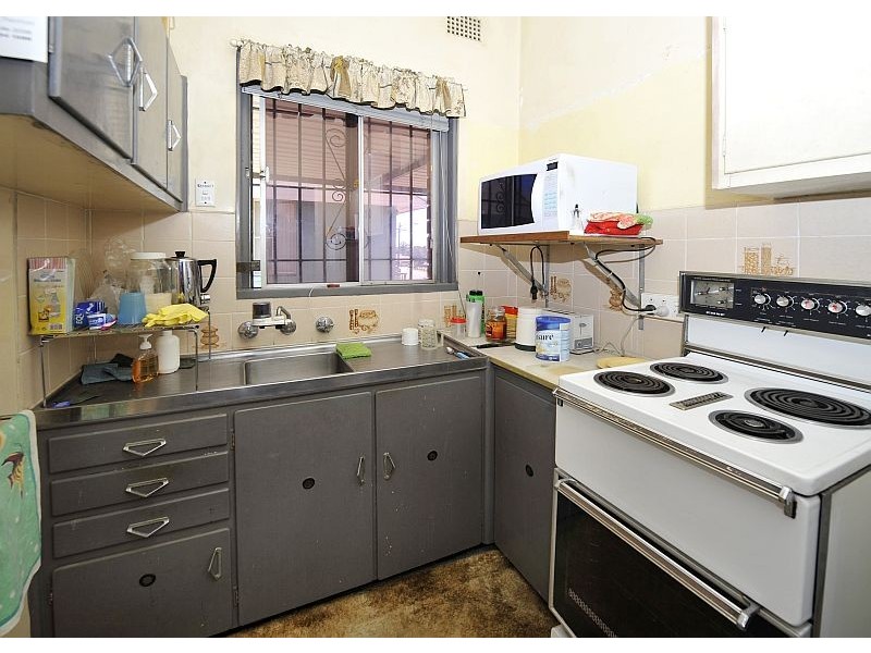 1297 Anzac Parade, Chifley NSW 2036