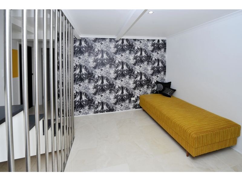 7 Burke Street, Chifley NSW 2036