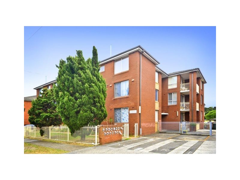 2/19 Mascot Drive, Eastlakes NSW 2018