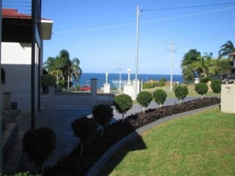 54 Redhead Rd, Hallidays Point NSW 2430