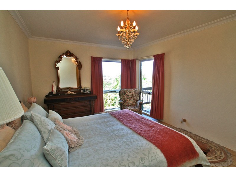 92 Barney Street, Kiama NSW 2533