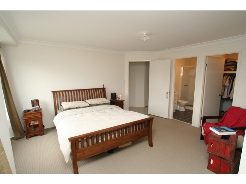 13 Eugene Street, Kiama NSW 2533