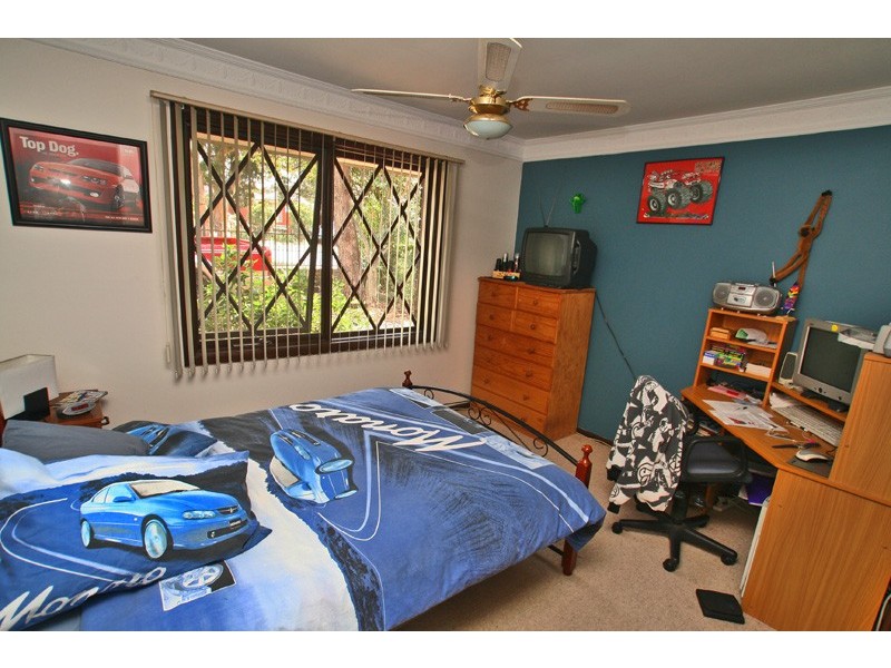 31 Leamington Road, Oak Flats NSW 2529