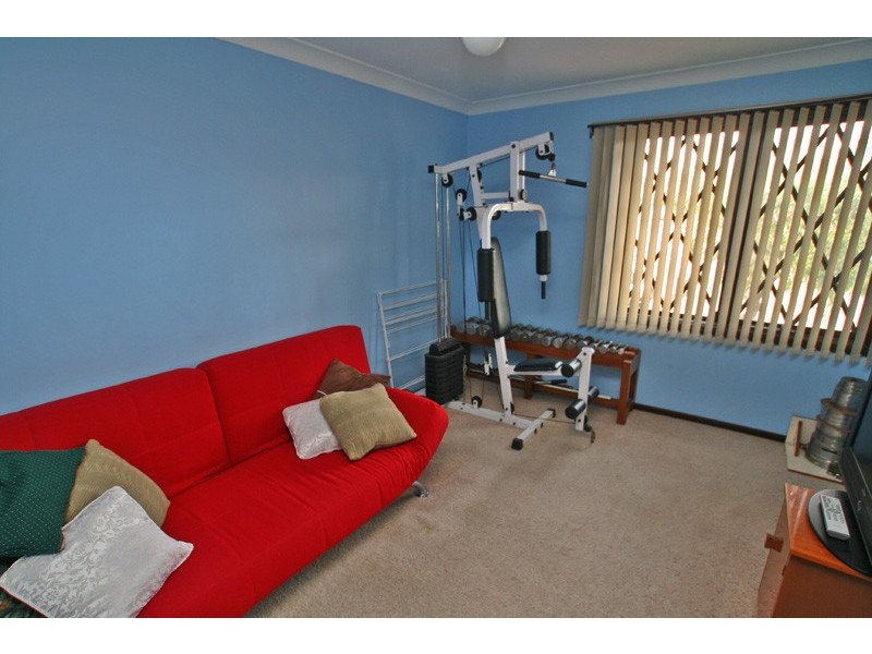 31 Leamington Road, Oak Flats NSW 2529