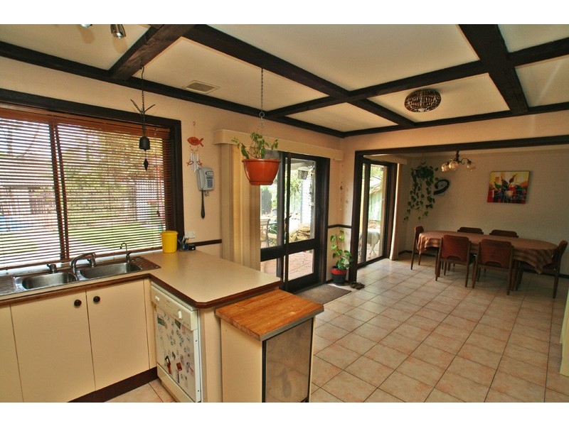 31 Leamington Road, Oak Flats NSW 2529