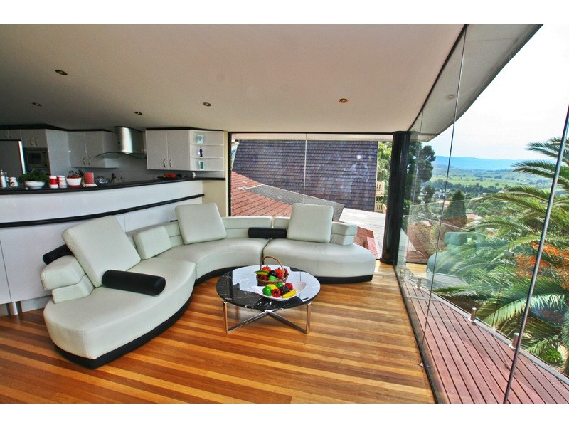 51 Scenic Crescent, Albion Park NSW 2527