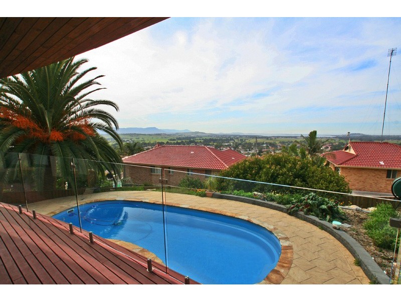 51 Scenic Crescent, Albion Park NSW 2527