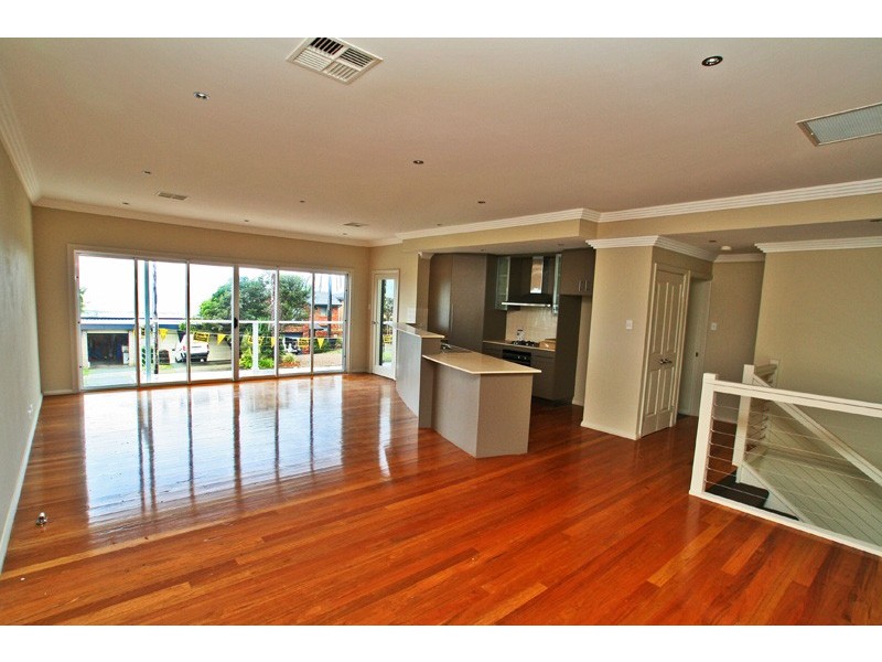 1/2 Kiarama Avenue, Kiama Downs NSW 2533