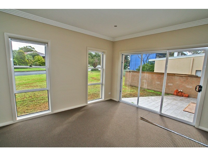 1/2 Kiarama Avenue, Kiama Downs NSW 2533