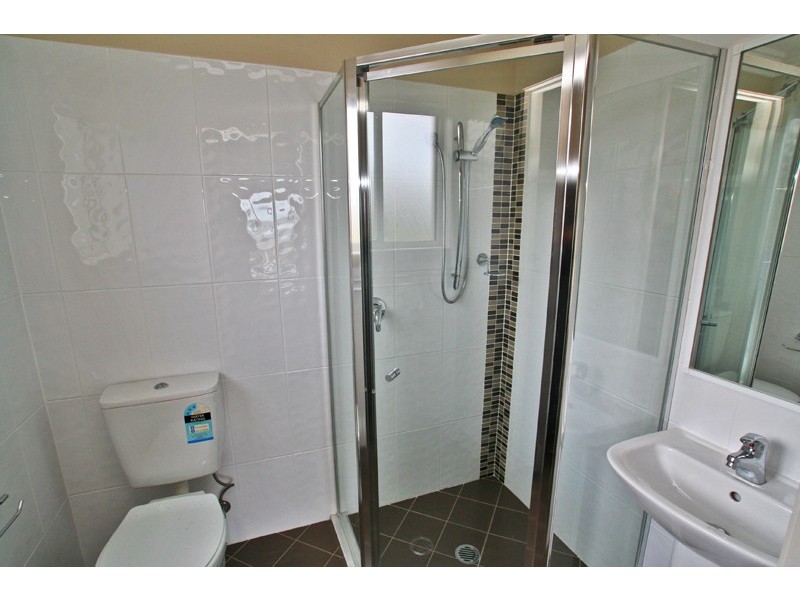 1/2 Kiarama Avenue, Kiama Downs NSW 2533