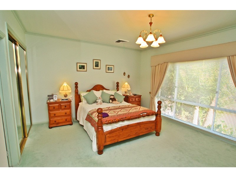 69 Meehan Drive, Kiama Downs NSW 2533