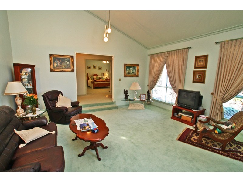 69 Meehan Drive, Kiama Downs NSW 2533