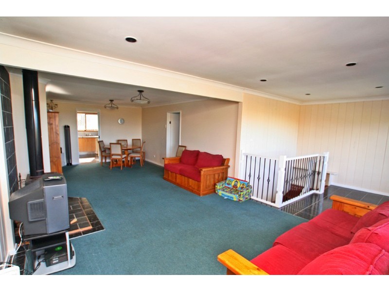 27 Elanora Road, Kiama Heights NSW 2533