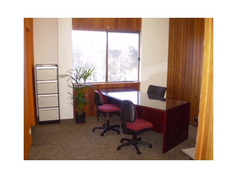 18 Rivulet Crescent, Albion Park Rail NSW 2527