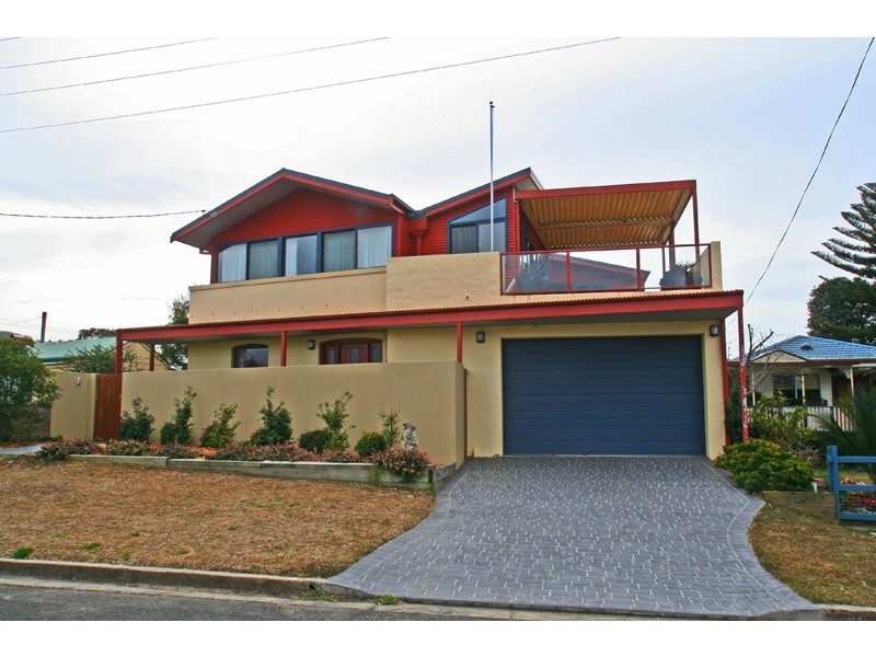 63 River Road, Shoalhaven Heads NSW 2535