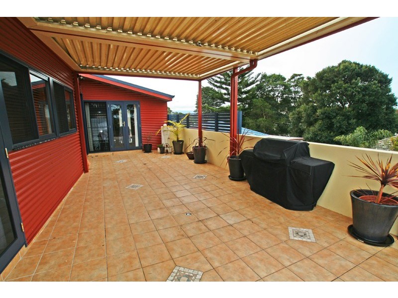 63 River Road, Shoalhaven Heads NSW 2535