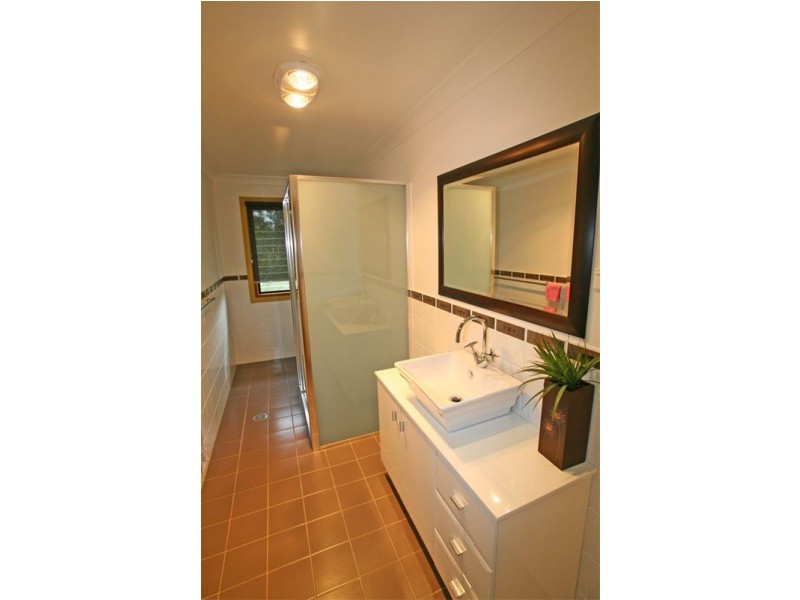 63 River Road, Shoalhaven Heads NSW 2535