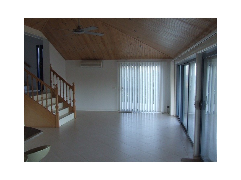 2/93 Tingira Crescent, Kiama NSW 2533