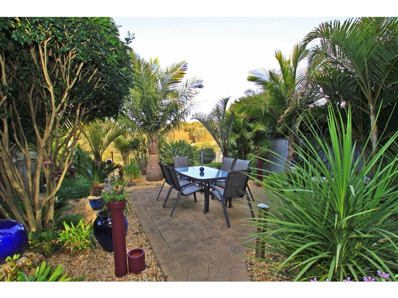 1 / 50  Cathedral Rocks Avenue, Kiama Downs NSW 2533