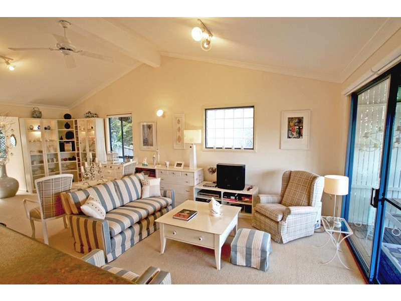 1 / 50  Cathedral Rocks Avenue, Kiama Downs NSW 2533