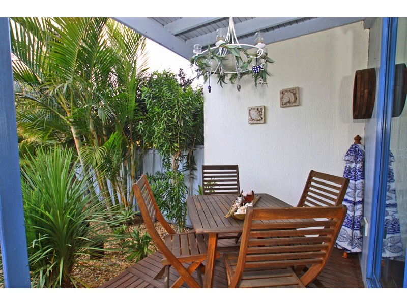 1 / 50  Cathedral Rocks Avenue, Kiama Downs NSW 2533