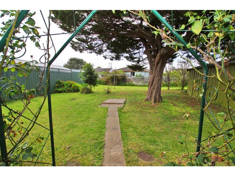 18 Spofforth Street, Warilla NSW 2528