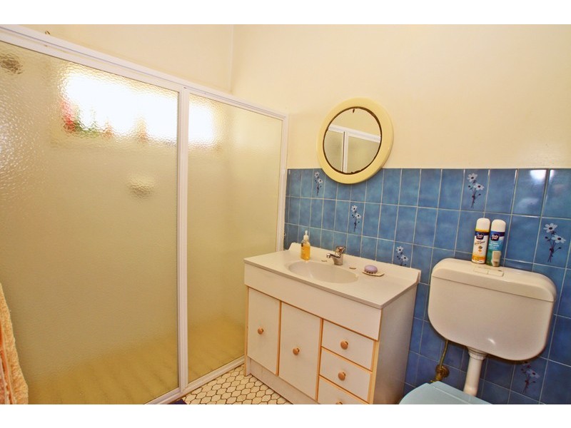 99 Little Lake Crescent, Warilla NSW 2528