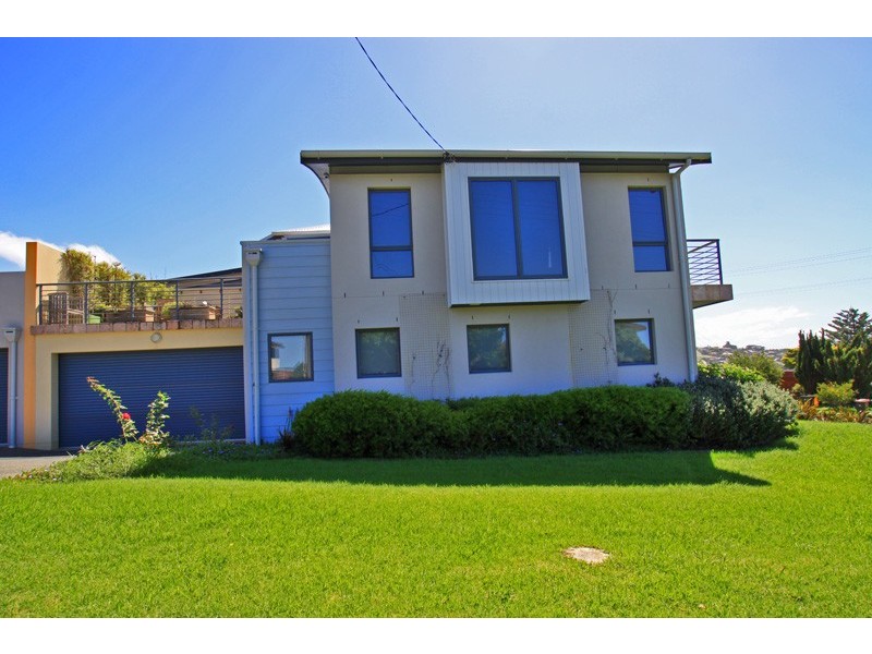 20 Gwinganna Avenue, Kiama NSW 2533