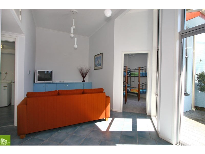 2 / 18 Bourrool Lane, Kiama NSW 2533