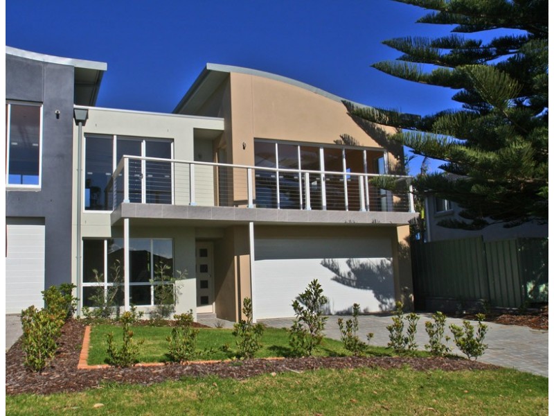 2 Kiarama Avenue, Kiama Downs NSW 2533