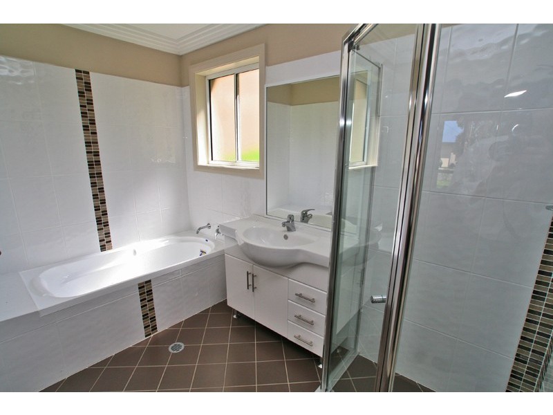 2 Kiarama Avenue, Kiama Downs NSW 2533