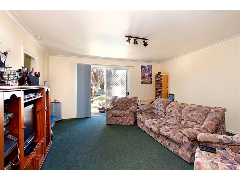 19 Shellharbour Road, Warilla NSW 2528