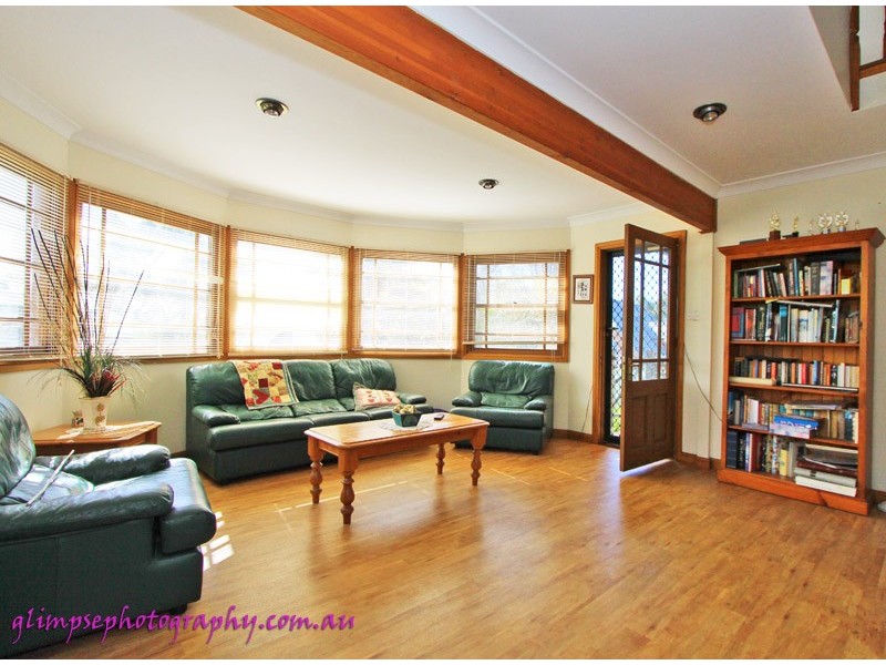 18 Ironbark Crescent, Kiama Downs NSW 2533