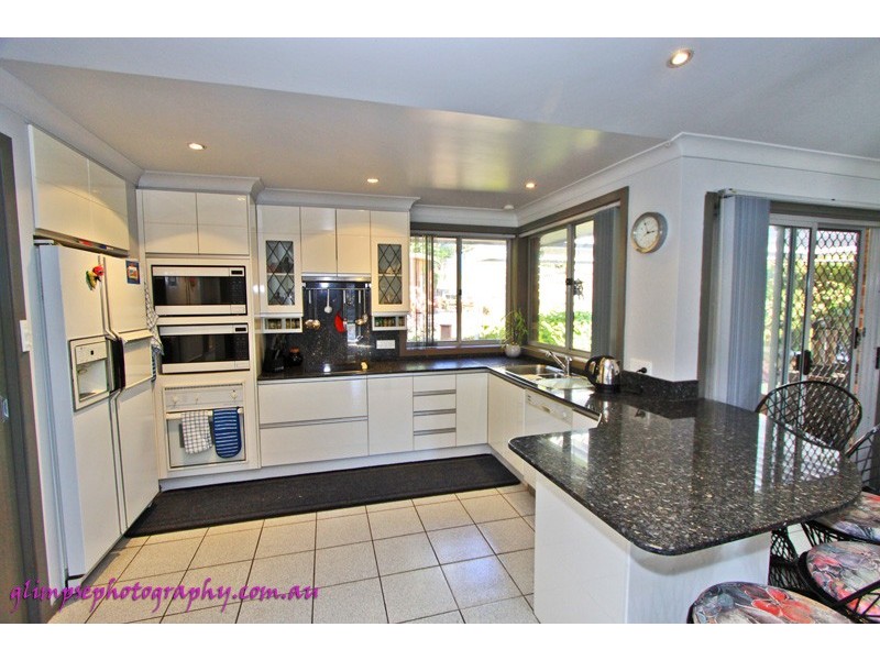 10 Girrawheen Avenue, Kiama NSW 2533