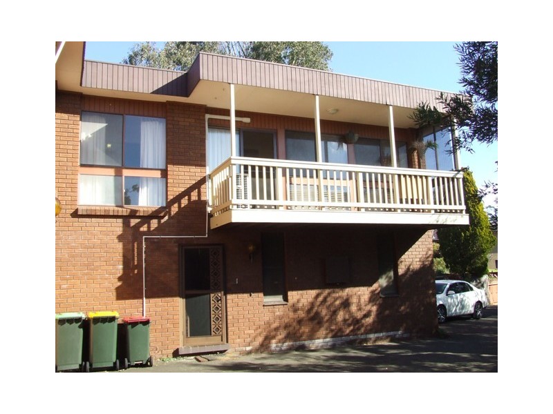 1/2 Tharkinna Avenue, Kiama NSW 2533