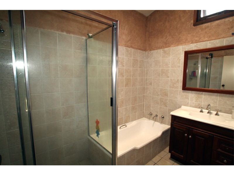 11  Hoolong Ave, Kiama Downs NSW 2533