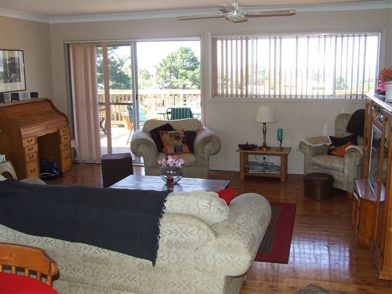 96  Riverside Drive, Kiama Downs NSW 2533